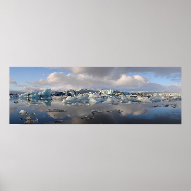 Jokulsarlon glacier lake in Iceland poster (Front)