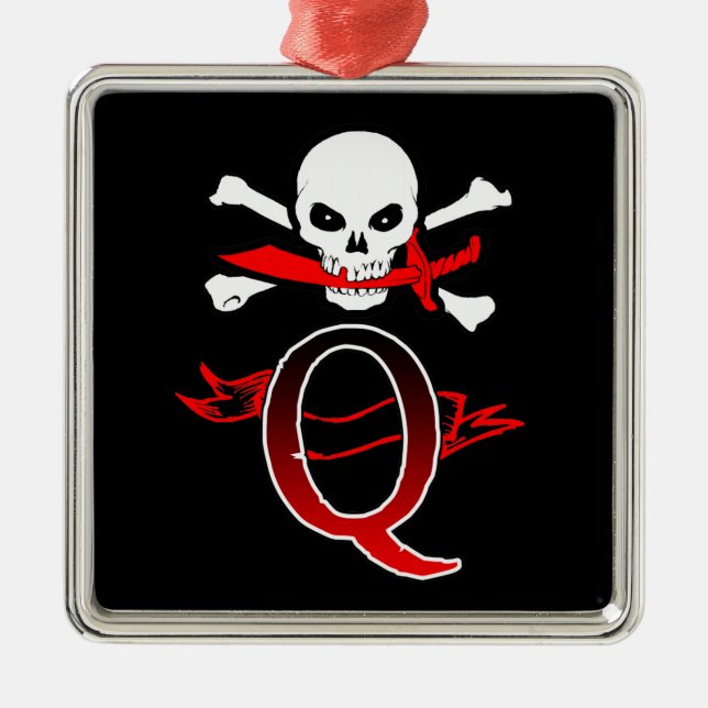 Jolly Roger Q Monogram Initial Metal Tree Decoration (Front)