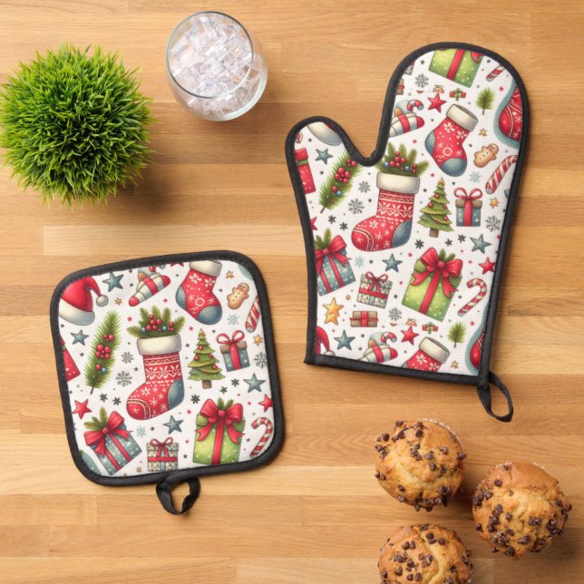 Joy of Christmas Oven Mitt & Pot Holder Set (Top Down)