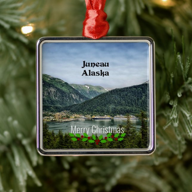 Juneau, Alaska-Merry Christmas Metal Tree Decoration (Tree)