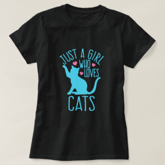 Just a girl who loves cats T-Shirt