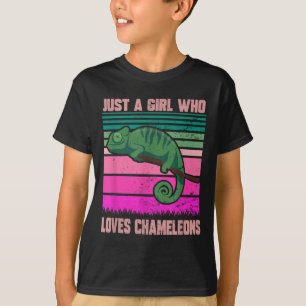 Just A Girl Who Loves Chameleons Funny Quote Lizar T-Shirt