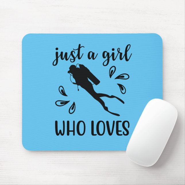 Just a Girl Who Loves Scuba Diving Diver Graphic Mouse Mat (With Mouse)