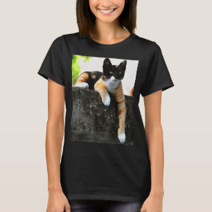 Just Chillin Tricolor Cat Pet Portait T-Shirt