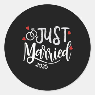 Just Married 2025 - Bride And Groom Wedding Rings Classic Round Sticker