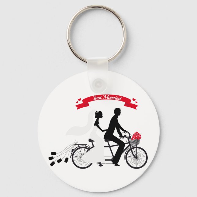 Just married bride and groom on tandem bicycle key ring (Front)