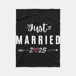Just Married Est 2025 Honeymoon Wedding Couples An Fleece Blanket