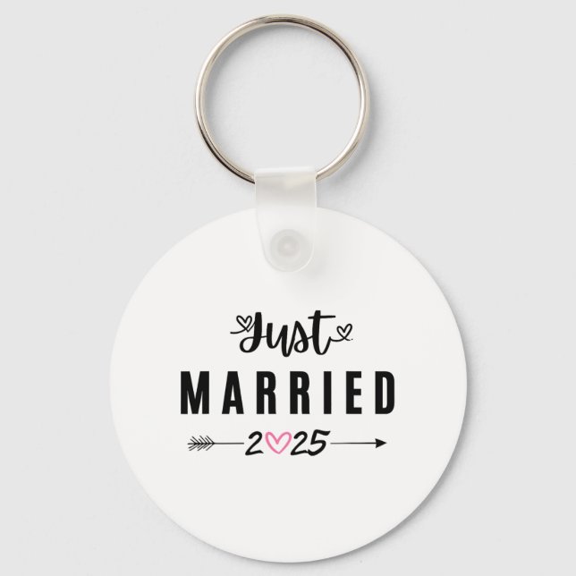 Just Married Est 2025 Honeymoon Wedding Couples An Key Ring (Front)