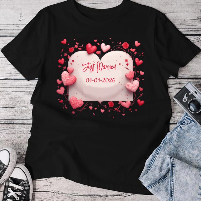 Just Married Est 2026 Wedding Wife,Custom date T-Shirt (Creator Uploaded)