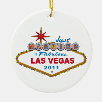 Just Married In Fabulous Las Vegas 2011 Ceramic Tree Decoration