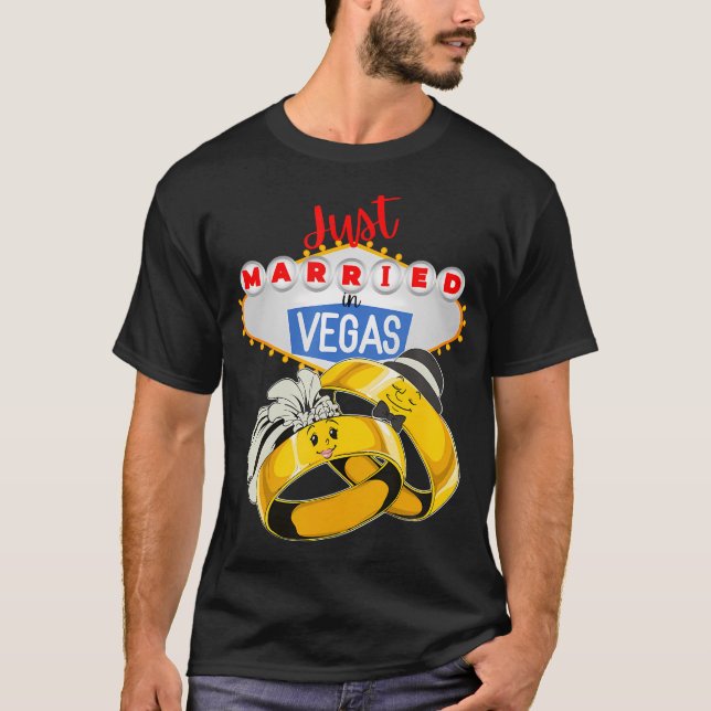 Just Married in VEGAS Las Vegas wedding BRIDE GRO T-Shirt (Front)