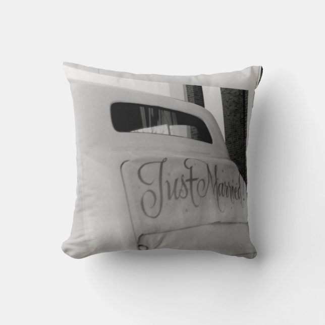"JUST MARRIED LIMO" THROW PILLOW (Front)