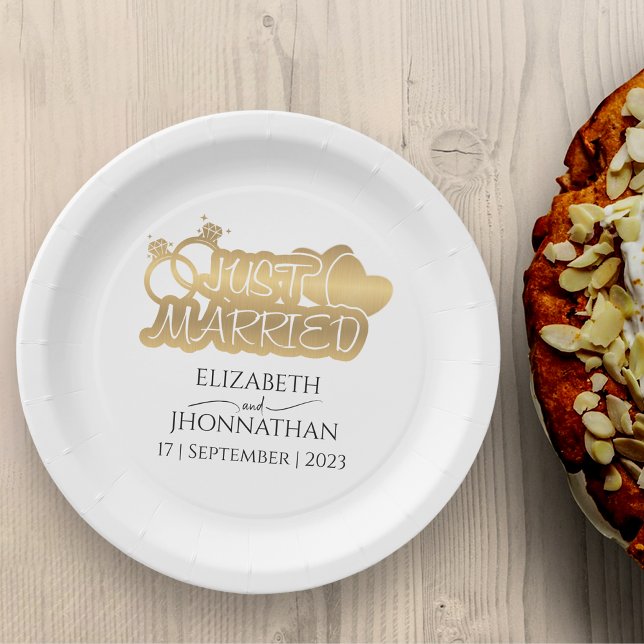 Just Married Modern Elegant Gold Couple Names Paper Plate (Creator Uploaded)