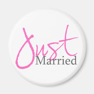 Just Married (Pink Script) Magnet