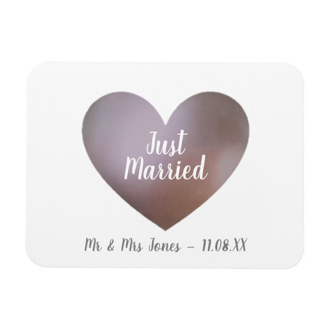 Just married purple & white heart gift magnet (Horizontal)
