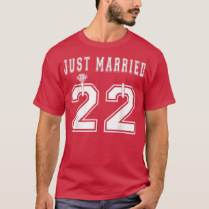 Just Married Wife Husband Matching 2022 Honeymoon T-Shirt