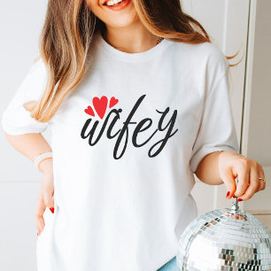 Just Married Wifey Modern Elegant simple Script T-Shirt