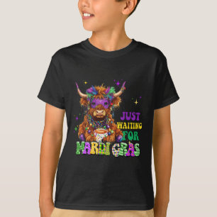 Just Waiting For Mardi Gras Cow Bead Mardi Gras T-Shirt