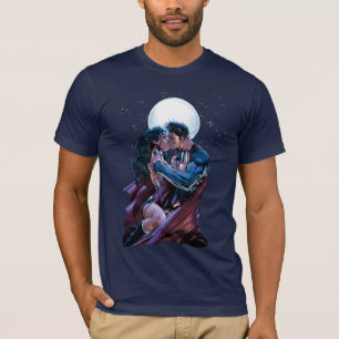 Justice League #12 Wonder Woman & Superman Kiss T-Shirt
