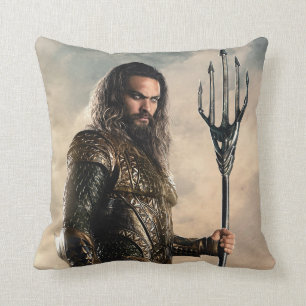 Justice League   Aquaman On Battlefield Cushion