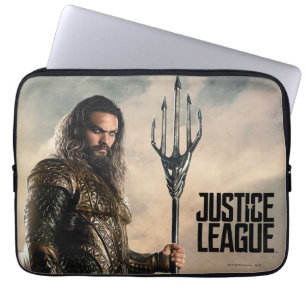 Justice League Aquaman On Battlefield Laptop Sleeve