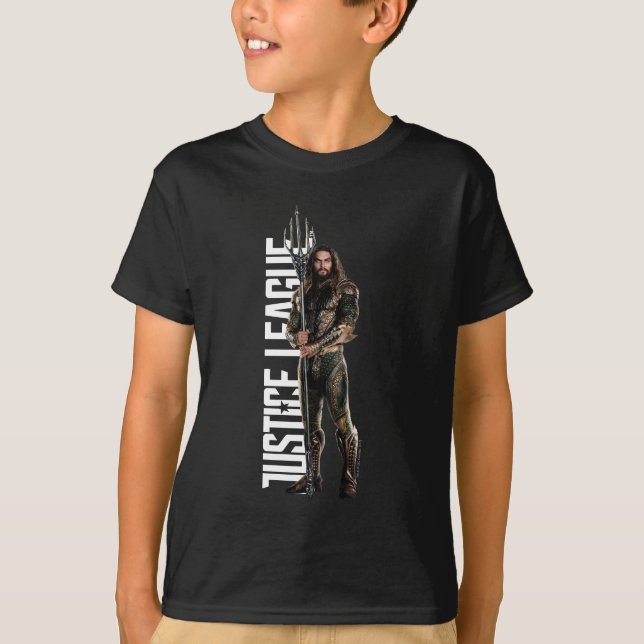 Justice League | Aquaman On Battlefield T-Shirt (Front)
