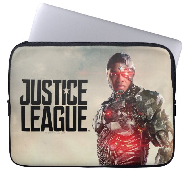 Justice League | Cyborg On Battlefield Laptop Sleeve (Front)