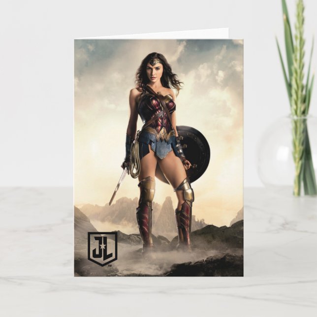 Justice League | Wonder Woman On Battlefield Card (Front)