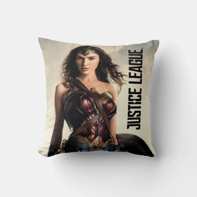 Justice League | Wonder Woman On Battlefield Cushion (Front)