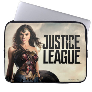 Justice League   Wonder Woman On Battlefield Laptop Sleeve