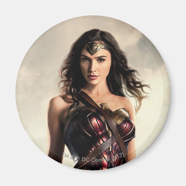 Justice League | Wonder Woman On Battlefield Magnet (Front)