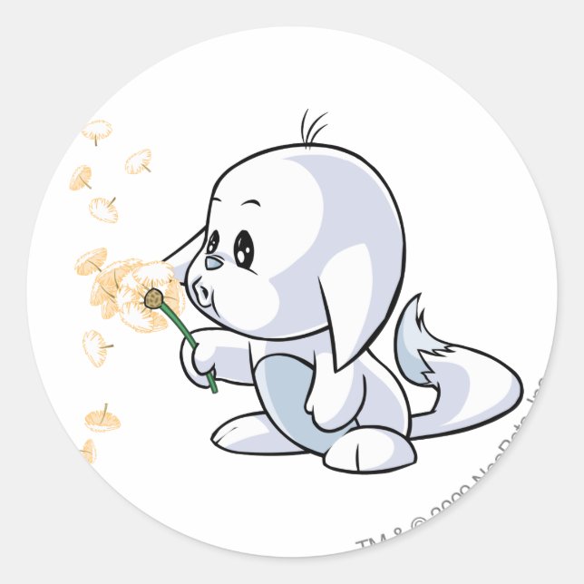 Kacheek White Classic Round Sticker (Front)