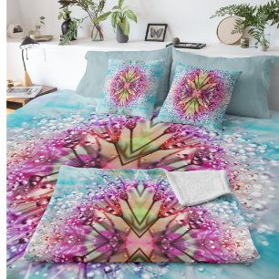 Kaleidoscope Dewdrops: Abstract Floral Art Fleece Blanket