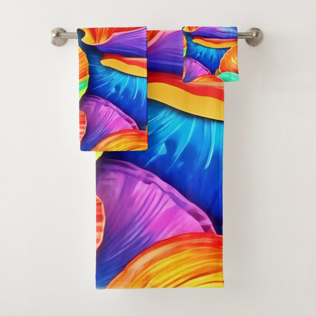 Kaleidoscope of Ocean Shells Bath Towel Set (Insitu)