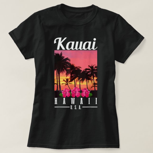 Kauai, Hawaii Beach Design Tribal Turtle Gift  T-Shirt (Design Front)