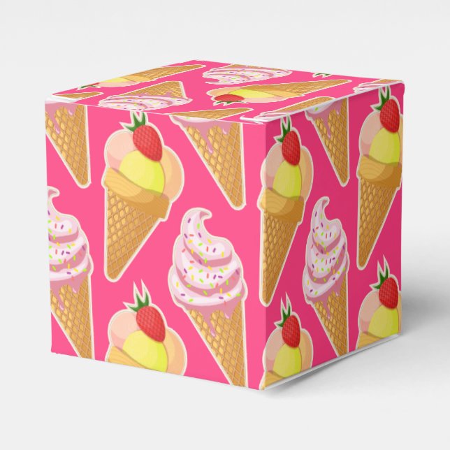 Kawaii pink pattern with strawberry ice cream  favour box (Front Side)