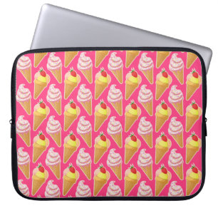 Kawaii pink pattern with strawberry ice cream laptop sleeve