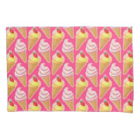 Kawaii pink pattern with strawberry ice cream