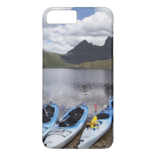 Kayaks, Cradle Mountain and Dove Lake, Cradle iPhone 8 Plus/7 Plus Case