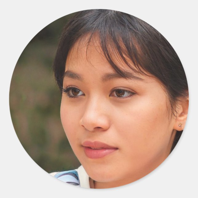 Keep Your Dreams Alive Classic Round Sticker (Front)