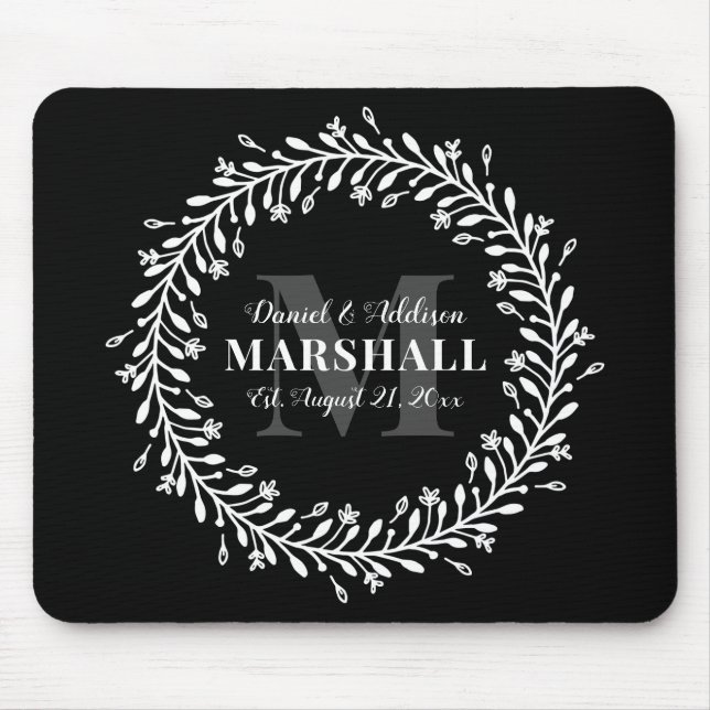 Keepsake Newlywed Couple Wreath Monogram Name Mouse Mat (Front)