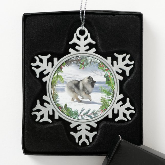 Kees running in snow Christmas ornament (Box)