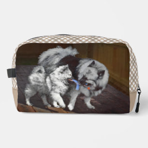 Keeshond Painting Playtime Cute Original Dog Art Dopp Kit