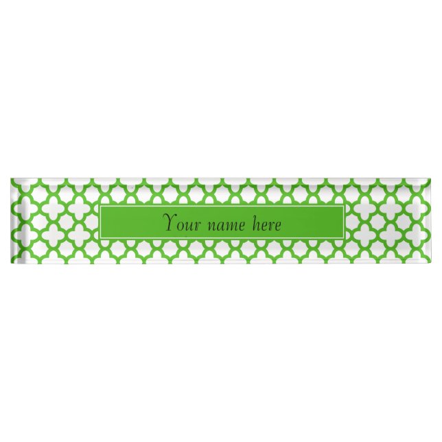 Kelly Green Quatrefoil Pattern Nameplate (Front)