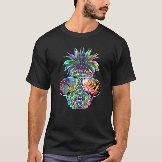 Key West 2023 Pineapple Sunglasses Vacation Family T-Shirt (Front)
