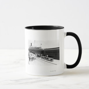 Key West Railroad Station loading Ship from Cuba Mug