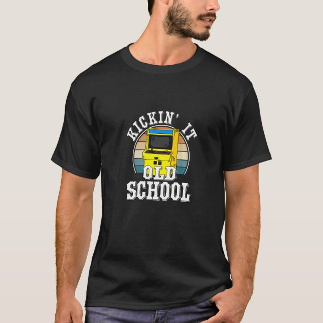 Kickin Game Old Gaming School Retro 80s Arcade Pre T-Shirt (Front)