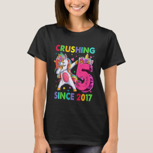 Kids 5 Year Old  Girls Teens Dabbing Unicorn 5th B T-Shirt