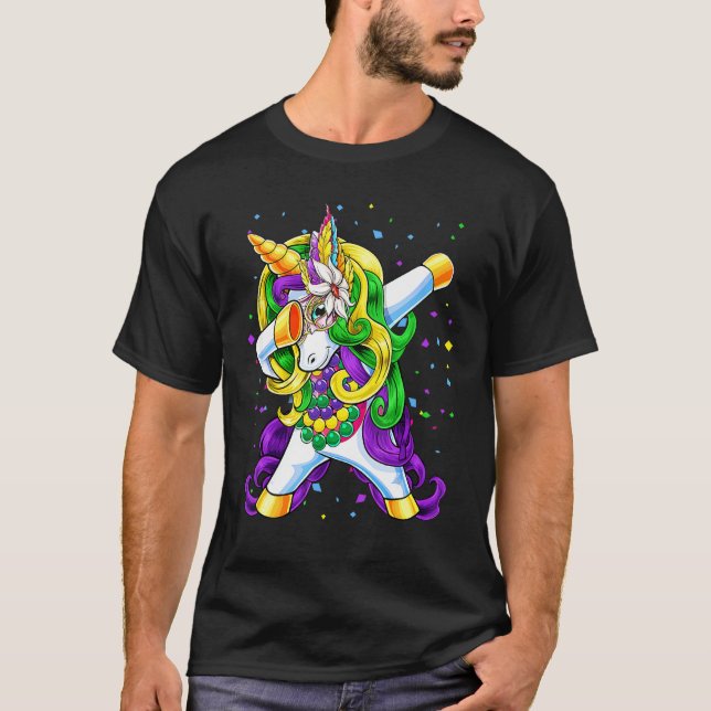 Kids Dabbing Unicorn Jester Hat Beads Mardi Gras Y T-Shirt (Front)