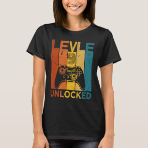 Kids Level 9 Unlocked   Video Gamer 9th Birthday T-Shirt